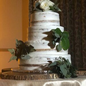 an image of a wedding cake